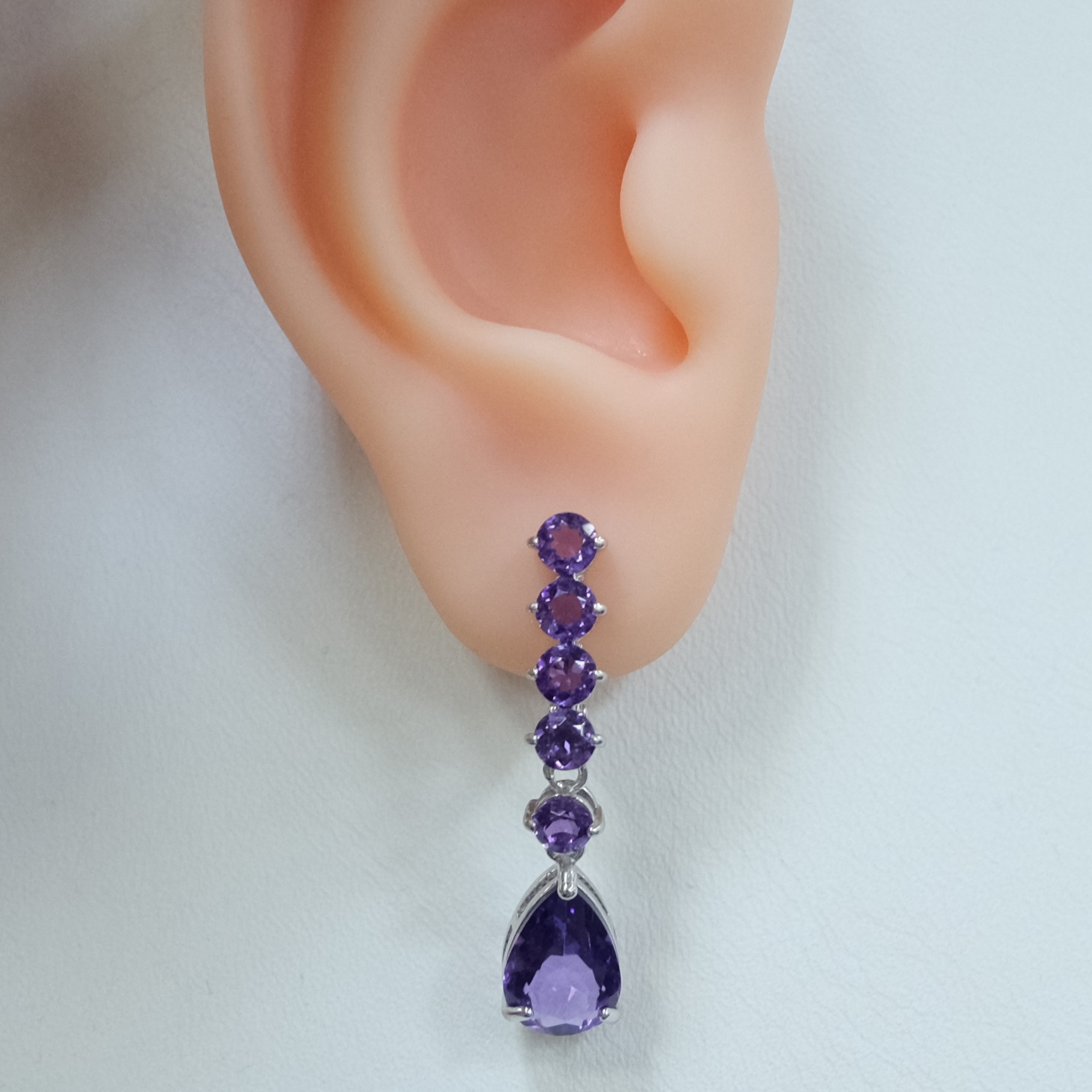 Серебряные серьги с аметистами